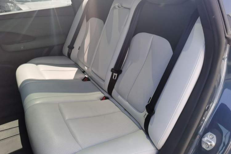 Used Nissan N7 2025 625 Max Left Rear Seat