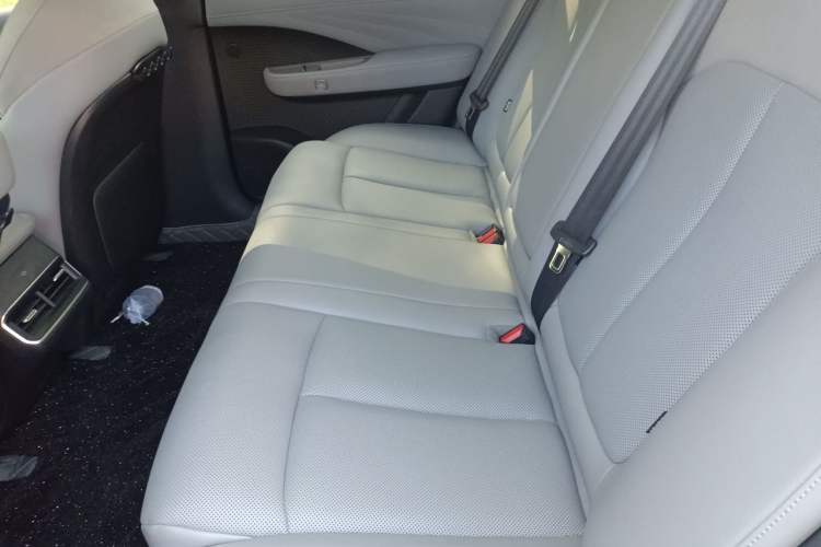 Used Nissan N7 2025 625 Pro Left Rear Seat