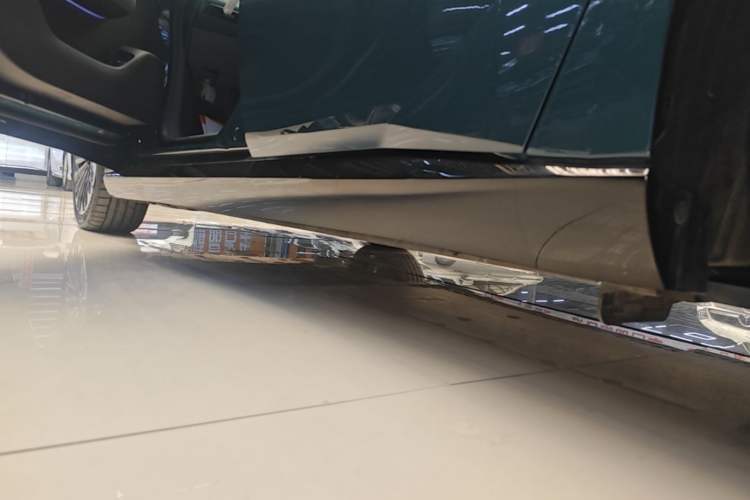 Used Nissan N7 2025 625 Max Left Side Sill