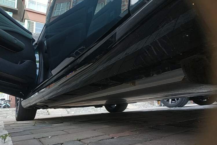 Used Nissan N7 2025 625 Max Left Side Sill