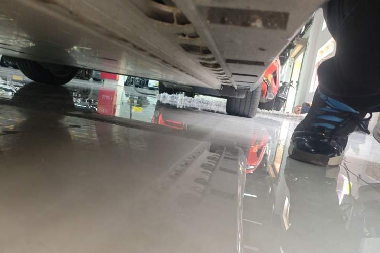 Used Nissan N7 2025 625 Max Left Side Sill
