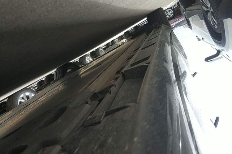 Used Nissan N7 2025 625 Max Right Side Sill
