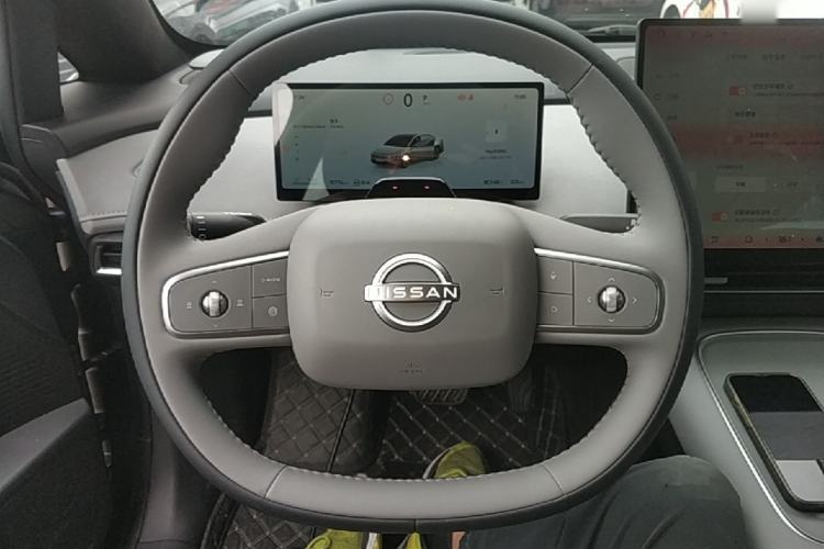 Used Nissan N7 2025 625 Max Steering Wheel