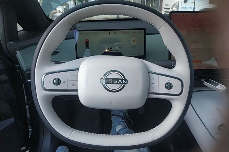 Used Nissan N7 2025 625 Max Steering Wheel