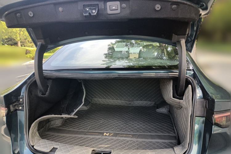 Used Nissan N7 2025 625 Pro Trunk