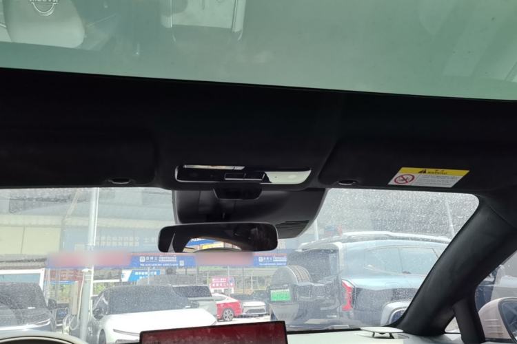 Used Nissan N7 2025 625 Max Headliner