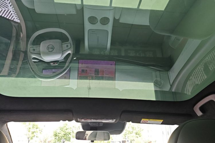Used Nissan N7 2025 625 Max Headliner