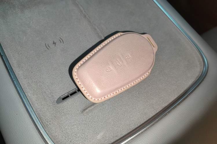 Used Nissan N7 2025 625 Max Interior 1