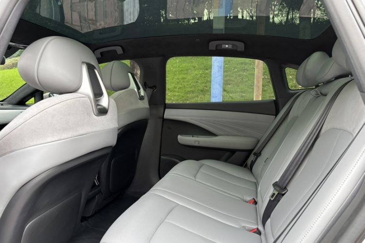 Used Nissan N7 2025 510 Max Interior 10