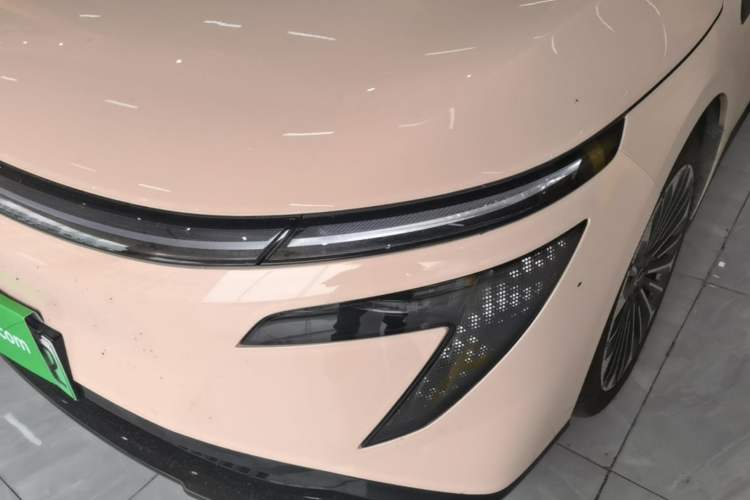 Used Nissan N7 2025 510 Pro Left Front Headlight