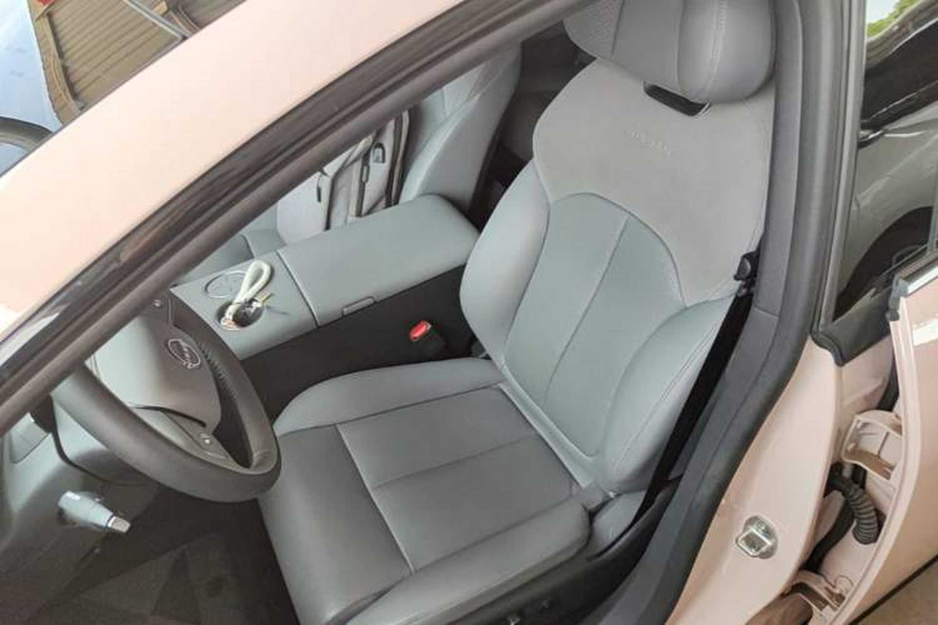 Used Nissan N7 2025 625 Max Left Front Seat