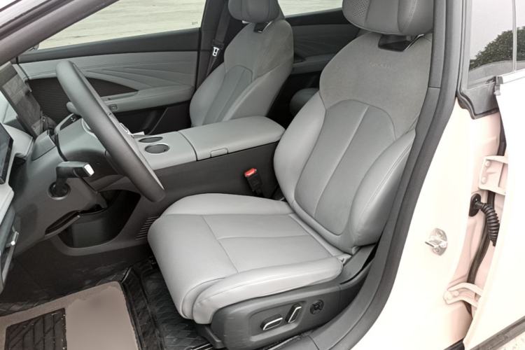 Used Nissan N7 2025 510 Max Left Front Seat