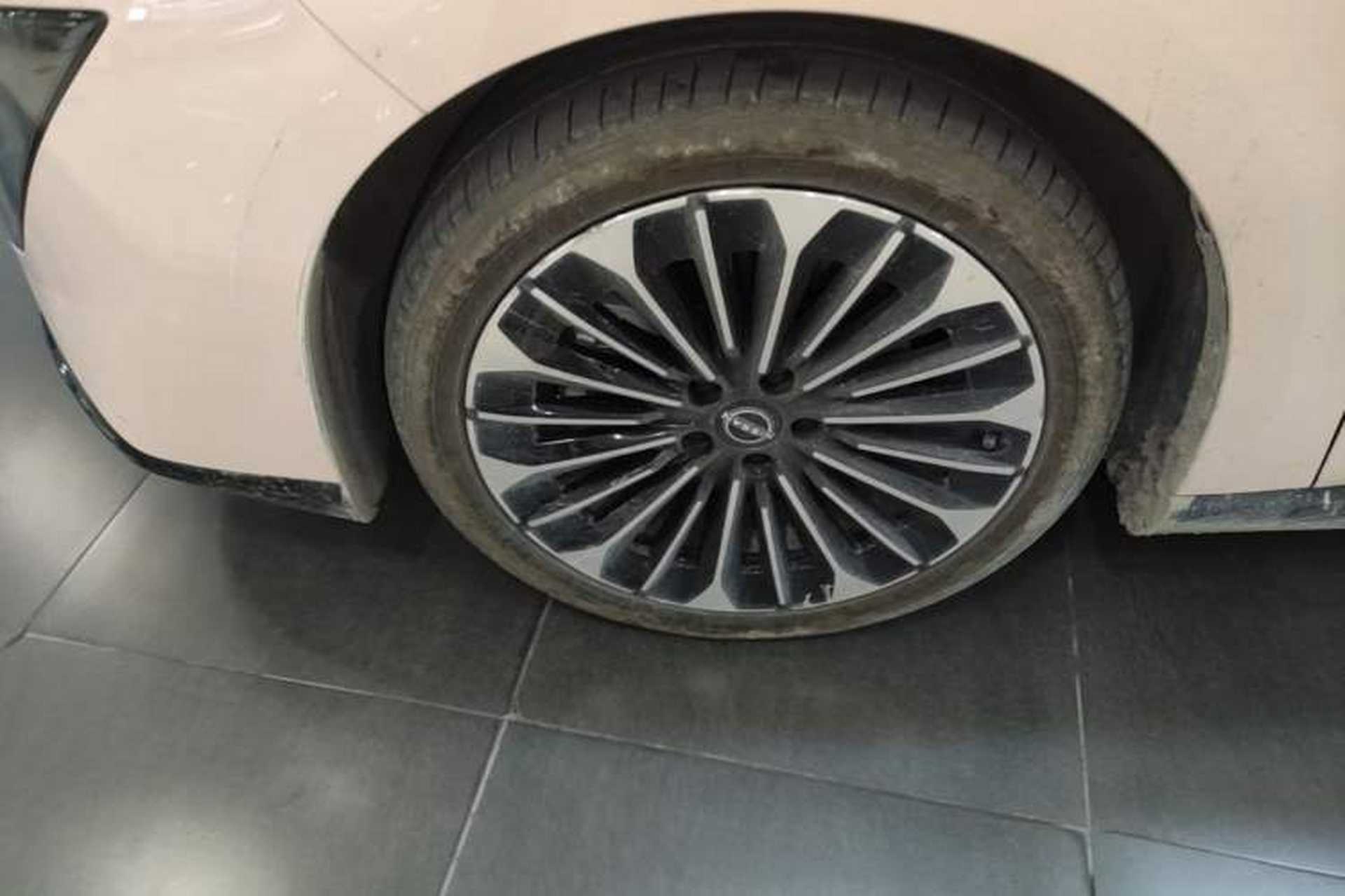 Used Nissan N7 2025 625 Pro Left Front Wheel Hub