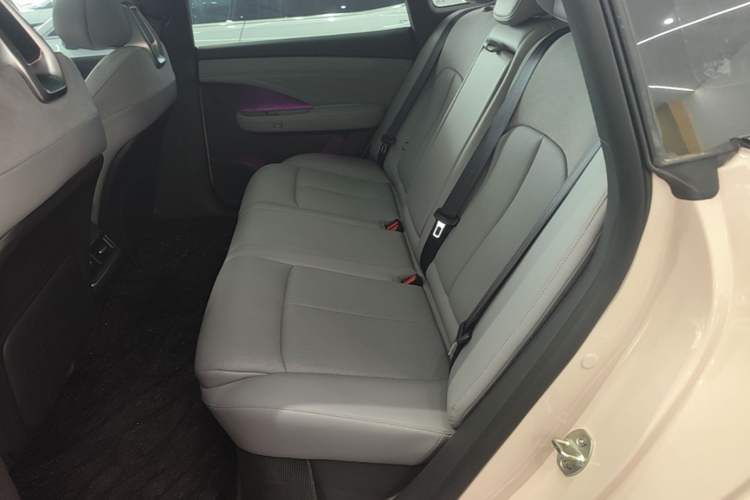 Used Nissan N7 2025 510 Max Left Rear Seat