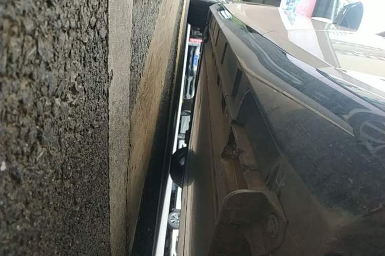 Used Nissan N7 2025 625 Max Left Side Sill