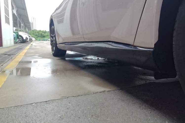 Used Nissan N7 2025 625 Max Left Side Sill