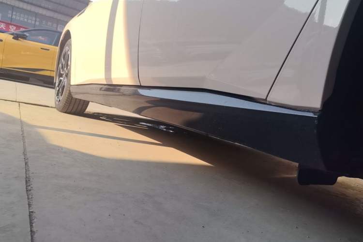 Used Nissan N7 2025 510 Max Left Side Sill