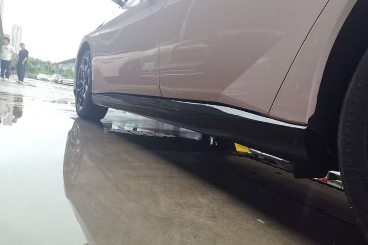 Used Nissan N7 2025 510 Max Left Side Sill