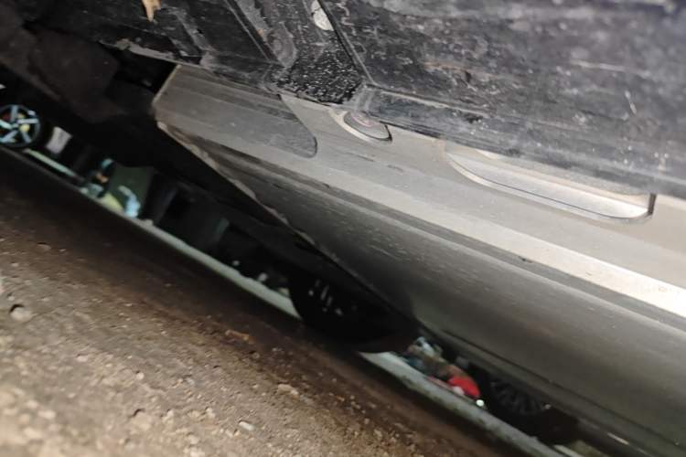 Used Nissan N7 2025 625 Max Chassis Rear Right