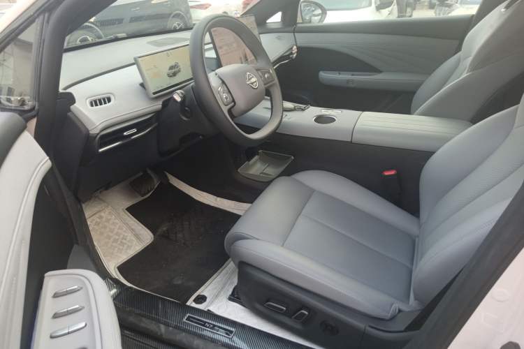 Used Nissan N7 2025 510 Pro Driver Seat