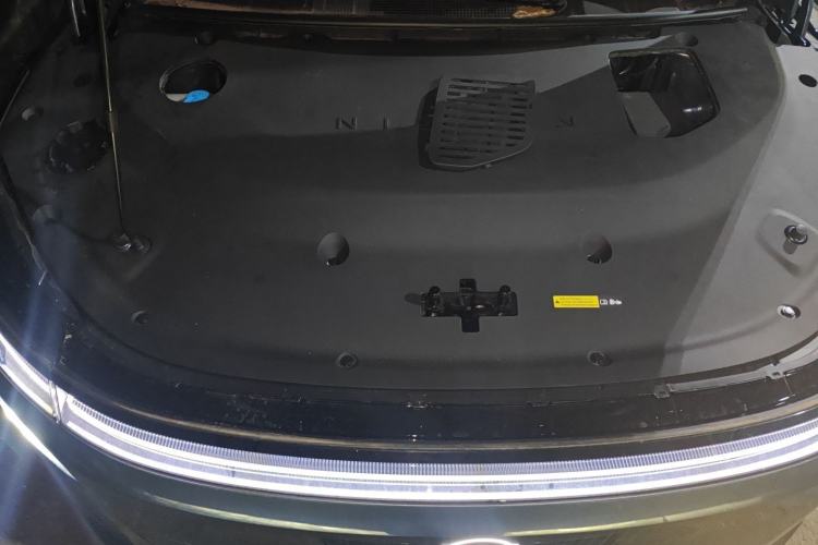 Used Nissan N7 2025 625 Max Engine Bay