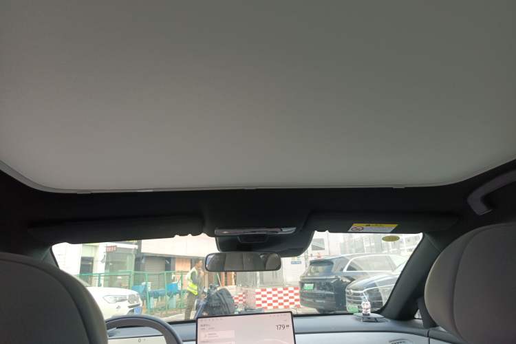 Used Nissan N7 2025 510 Pro Headliner