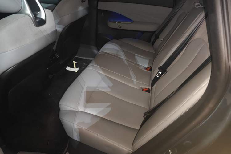 Used Nissan N7 2025 625 Max Left Rear Seat