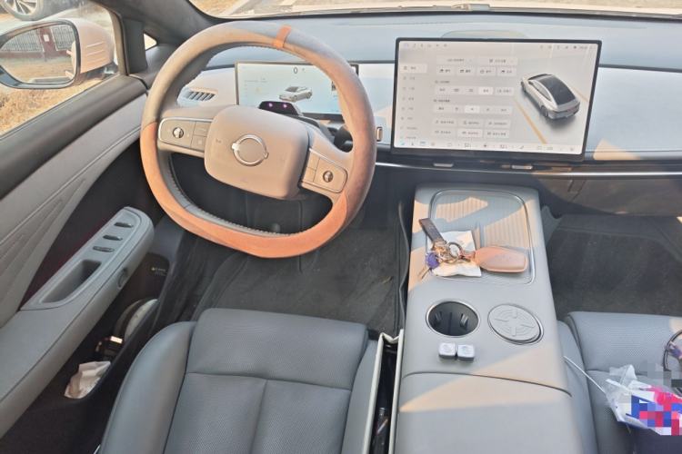 Used Nissan N7 2025 510 Max Steering Wheel