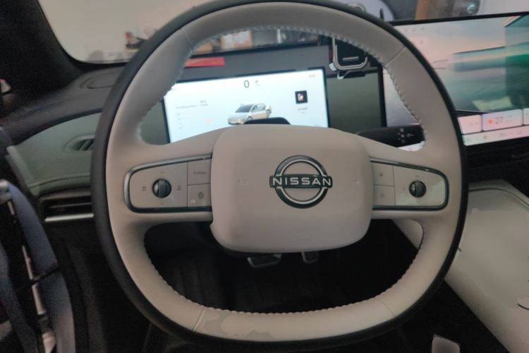 Used Nissan N7 2025 510 Max Steering Wheel