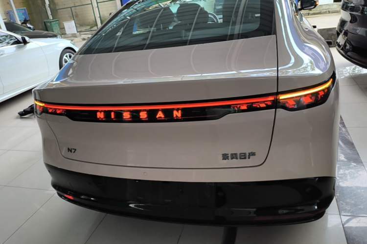 Used Nissan N7 2025 625 Max Rear