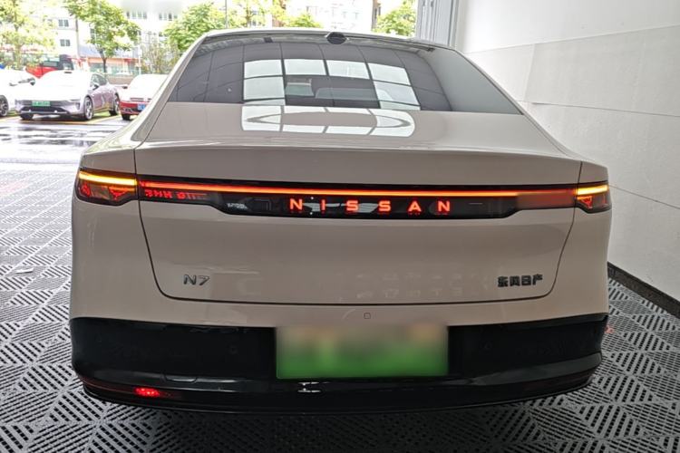 Used Nissan N7 2025 625 Max Rear