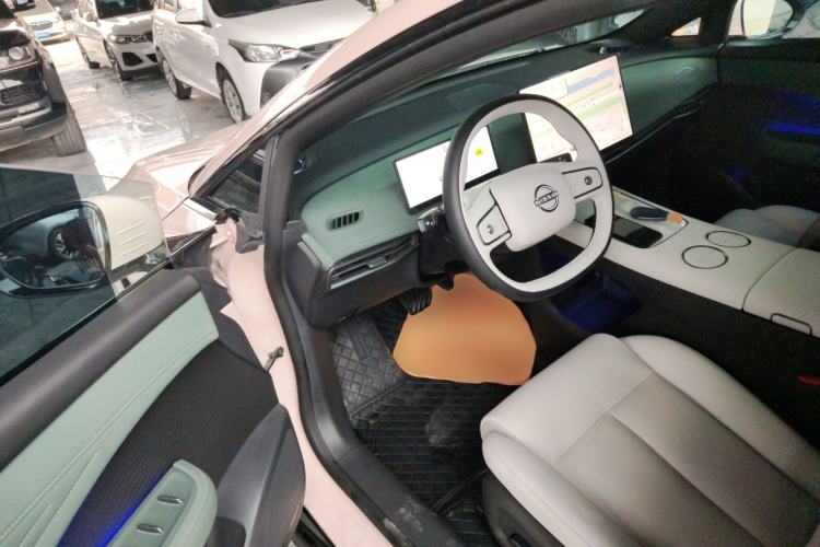 Used Nissan N7 2025 510 Pro Driver Seat