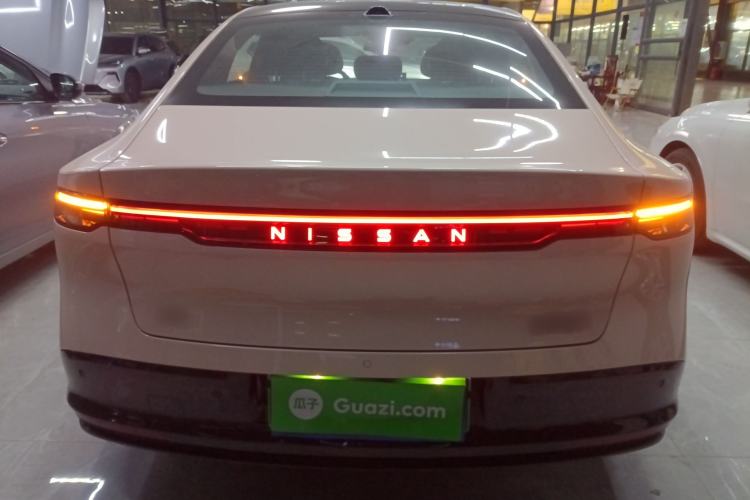 Used Nissan N7 2025 625 Max Exterior 4