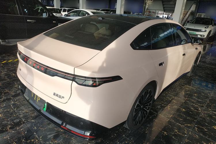 Used Nissan N7 2025 625 Max Exterior 5