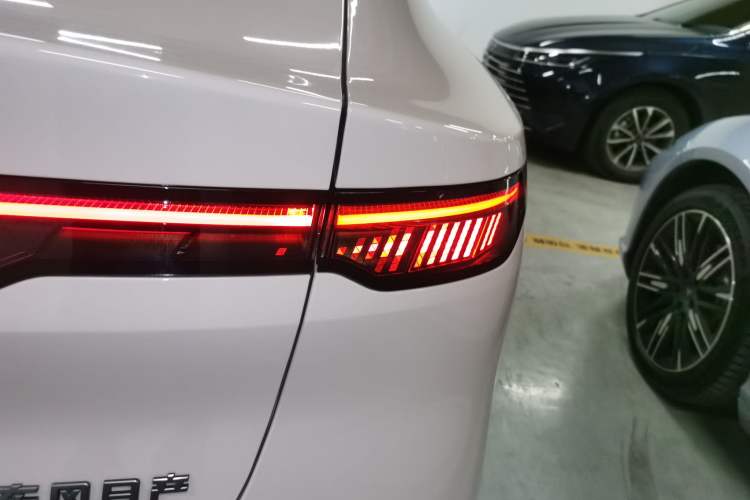 Used Nissan N7 2025 510 Pro Exterior 6