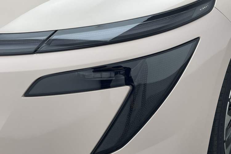 Used Nissan N7 2025 510 Pro Exterior 7