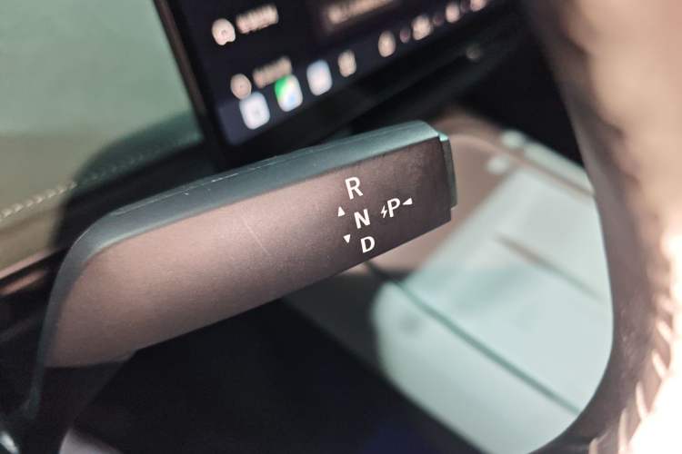 Used Nissan N7 2025 510 Pro Gear Lever