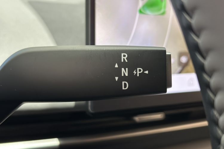 Used Nissan N7 2025 625 Max Gear Lever