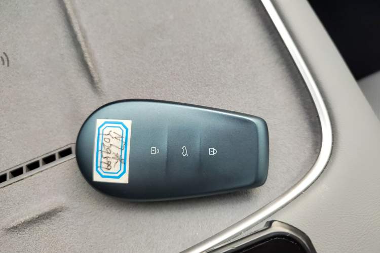 Used Nissan N7 2025 510 Max Interior 1