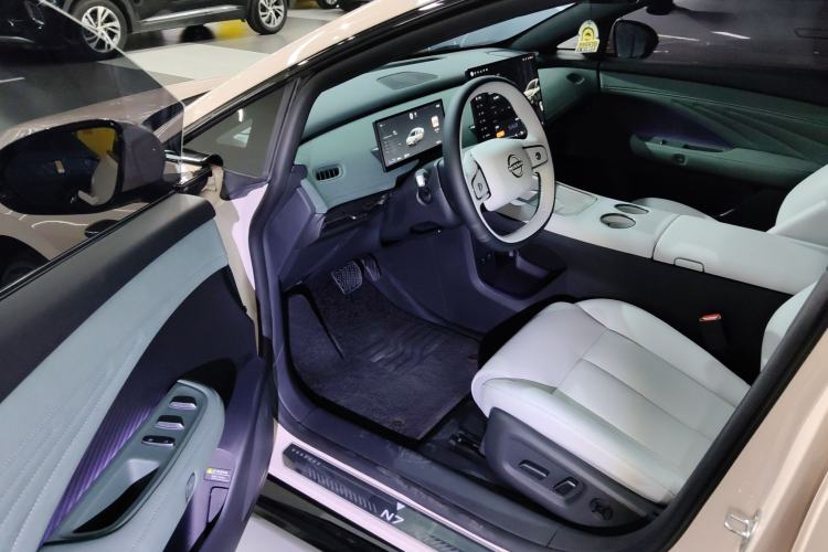 Used Nissan N7 2025 510 Pro Interior 3