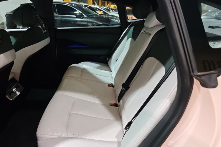 Used Nissan N7 2025 510 Pro Interior 4
