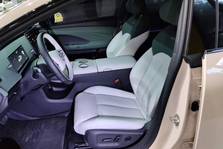 Used Nissan N7 2025 510 Pro Left Front Seat