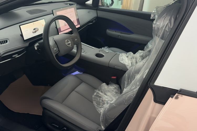 Used Nissan N7 2025 510 Pro Left Front Seat