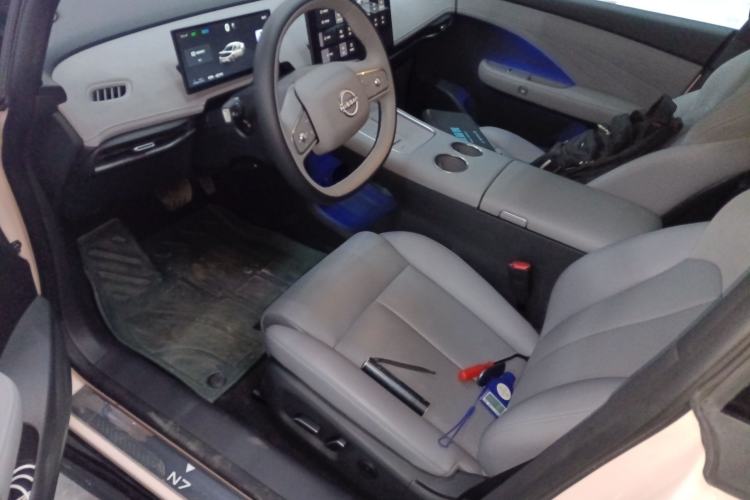 Used Nissan N7 2025 625 Max Left Front Seat