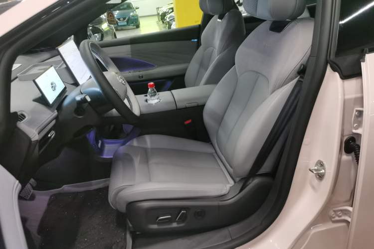 Used Nissan N7 2025 510 Pro Left Front Seat