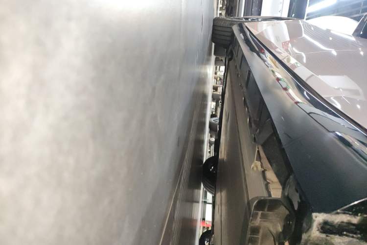 Used Nissan N7 2025 625 Max Left Side Sill