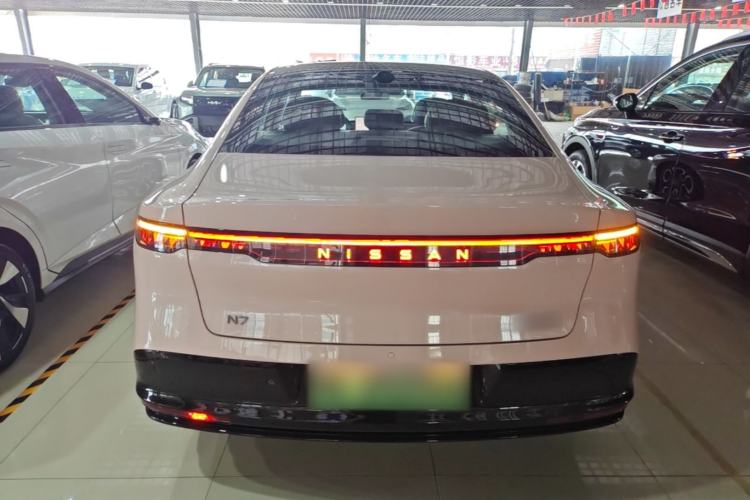 Used Nissan N7 2025 625 Max Rear