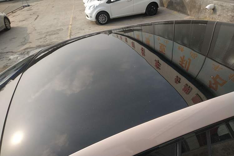 Used Nissan N7 2025 625 Max Roof