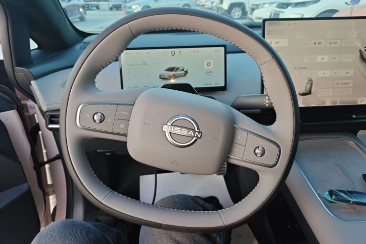 Used Nissan N7 2025 510 Max Steering Wheel