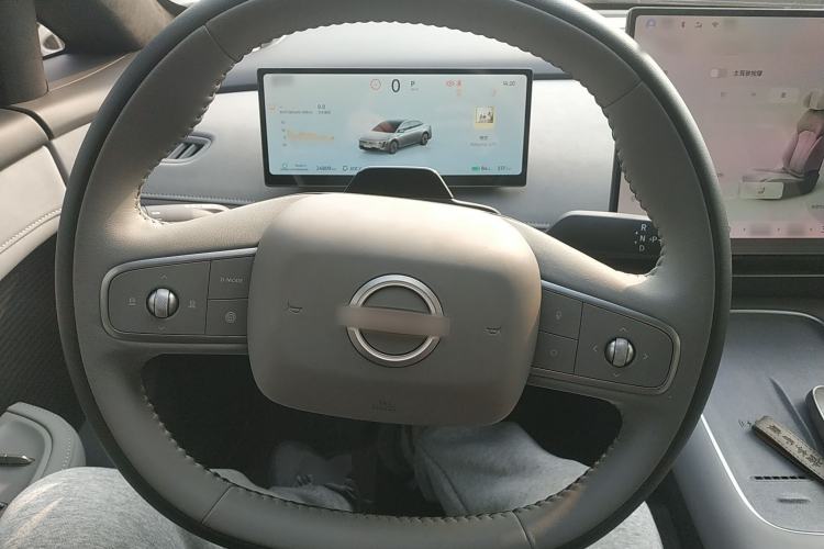 Used Nissan N7 2025 625 Max Steering Wheel